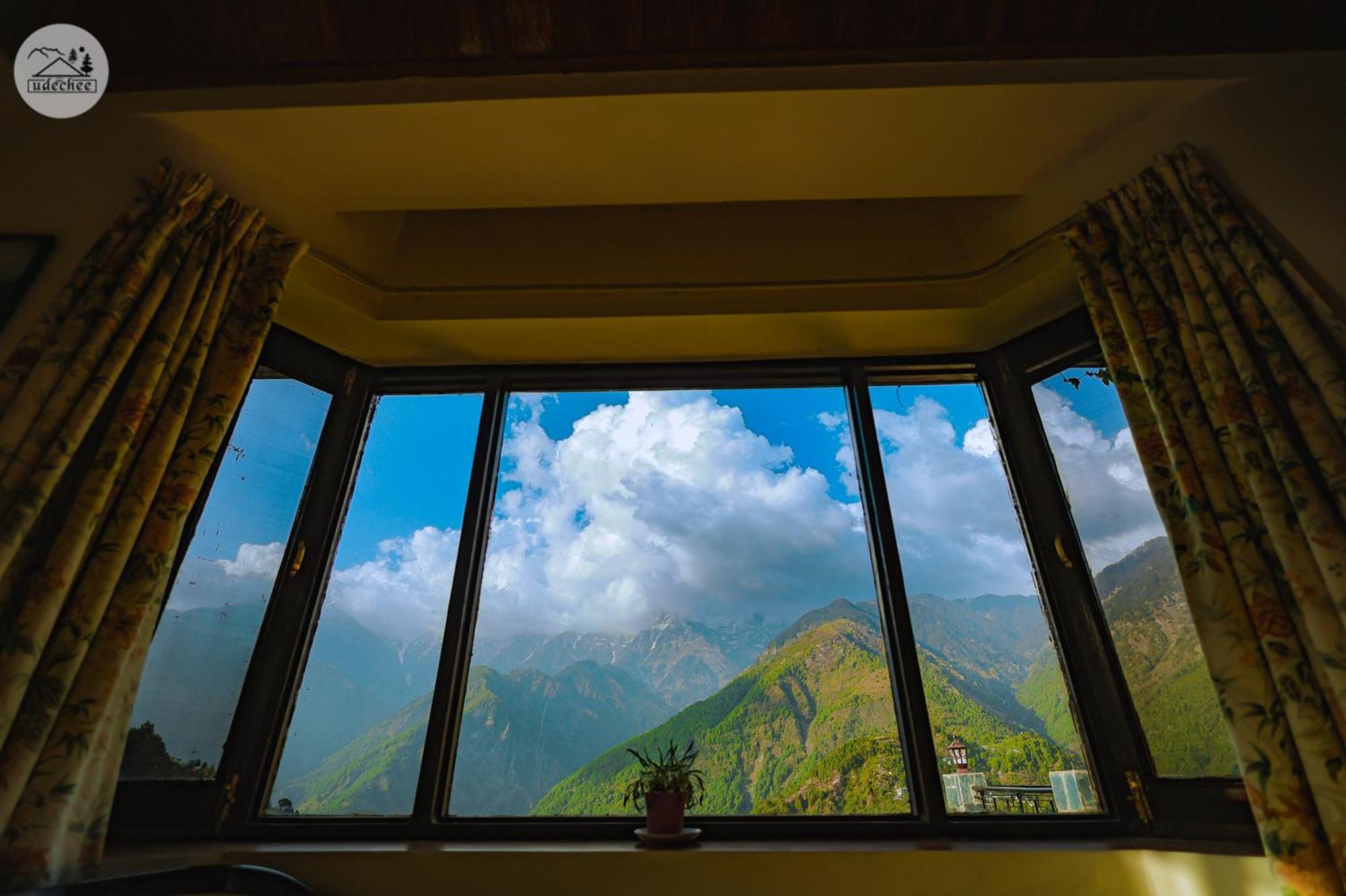 Hotel Udechee Huts, 맥그로드 간즈 외부 사진